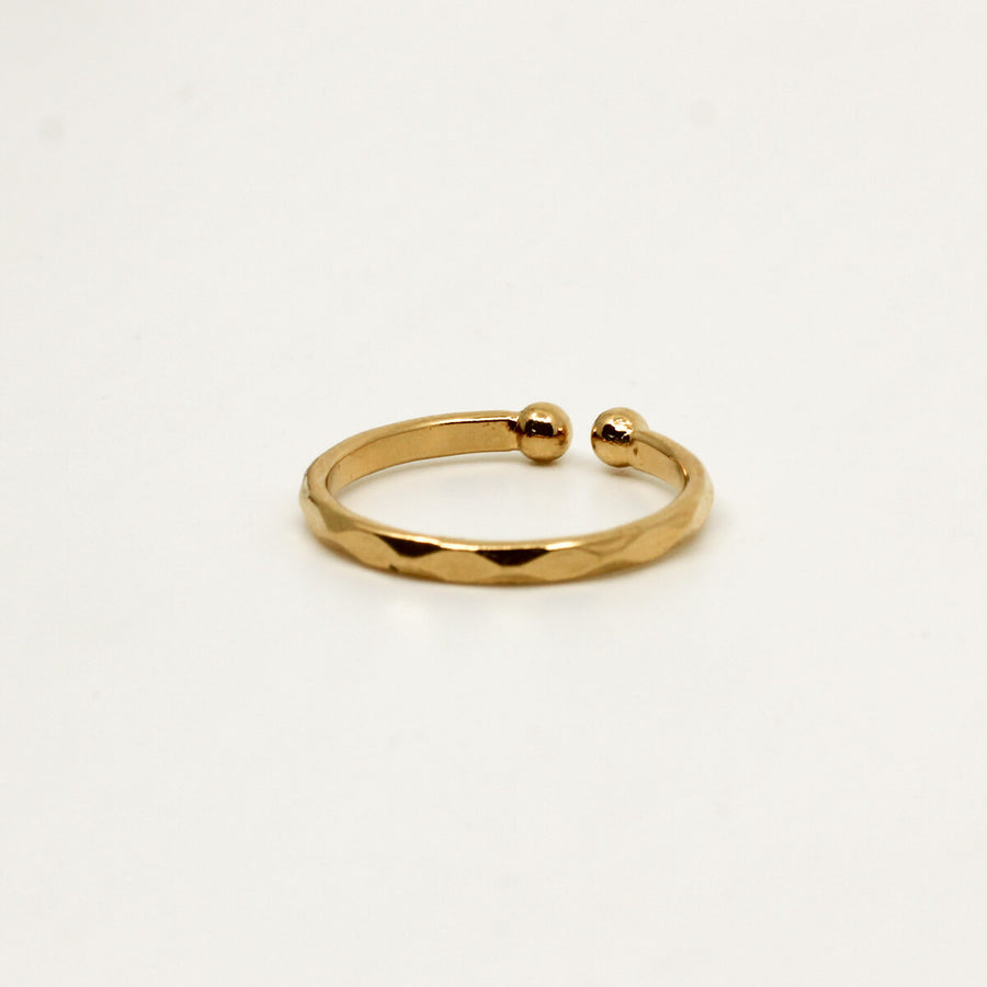 Bague fine N°2 Facetée